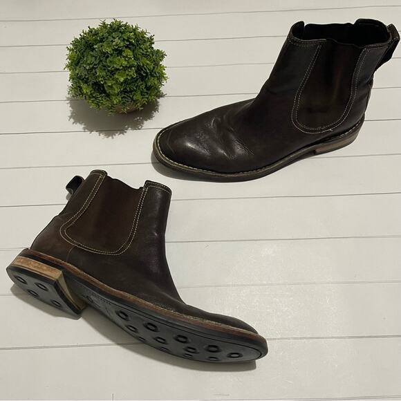 Cole Haan Brown‎ Leather Pull On Classic Chelsea Boots Kens Size 10.5 - Picture 1 of 11